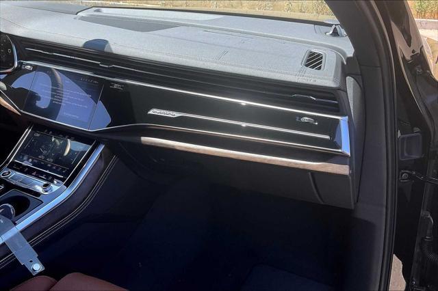 new 2025 Audi Q7 car, priced at $87,595