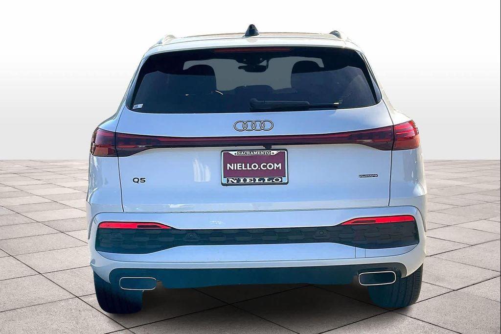 new 2025 Audi Q5 car, priced at $59,640