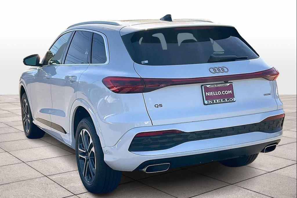new 2025 Audi Q5 car, priced at $59,640
