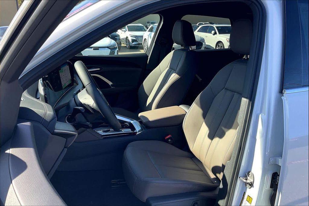 new 2025 Audi Q5 car, priced at $59,640