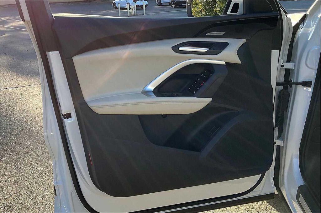 new 2025 Audi Q5 car, priced at $62,490