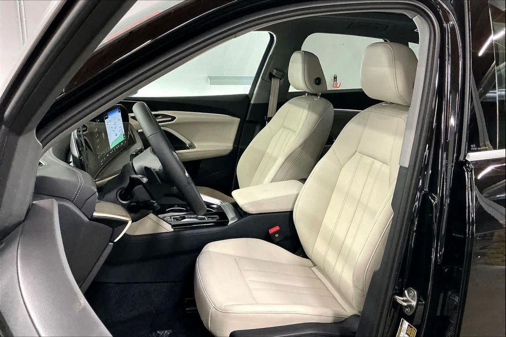 new 2025 Audi Q5 car, priced at $59,640