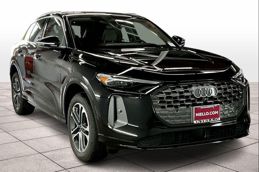 new 2025 Audi Q5 car, priced at $59,640