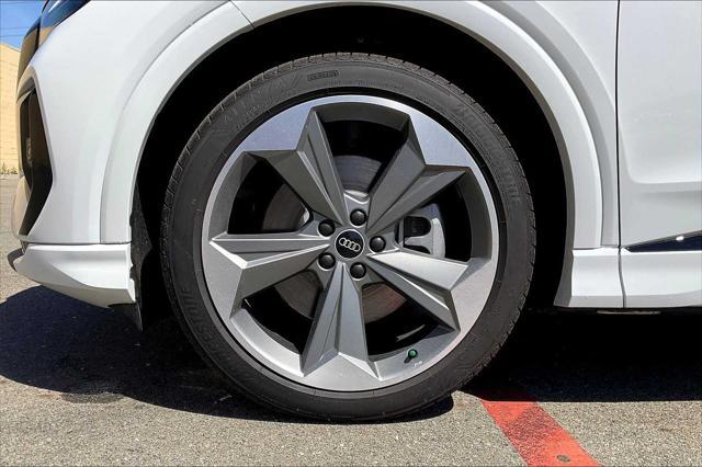 new 2025 Audi Q4 e-tron Sportback car, priced at $68,665