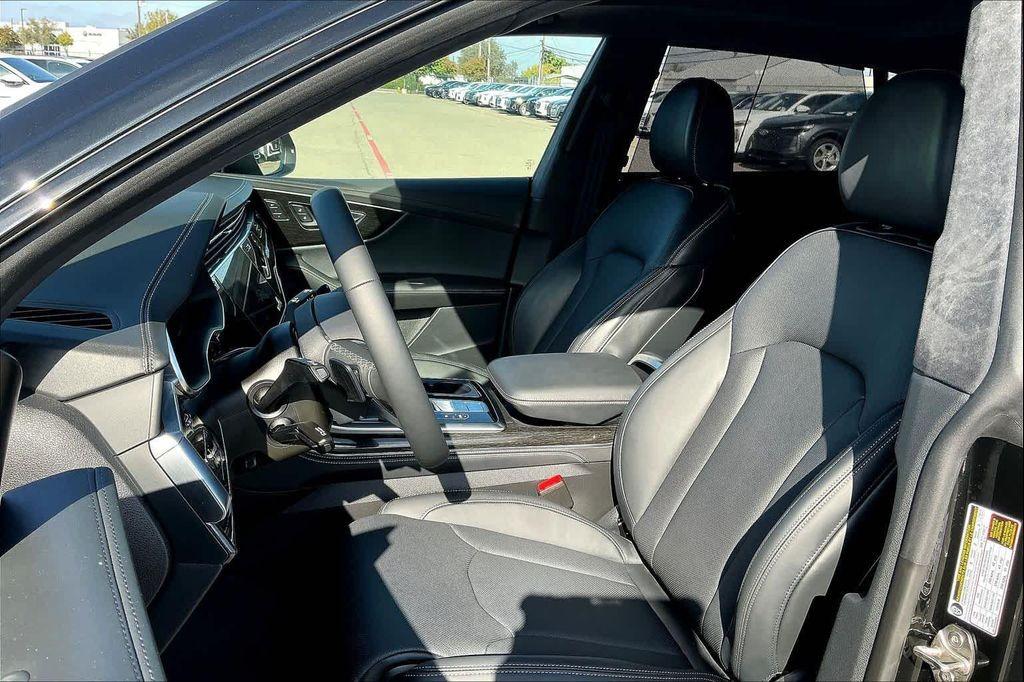 new 2025 Audi Q8 car, priced at $91,505