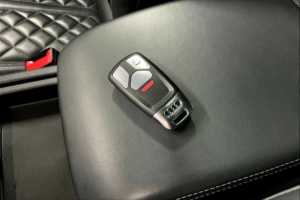 used 2022 Audi SQ5 car, priced at $43,037
