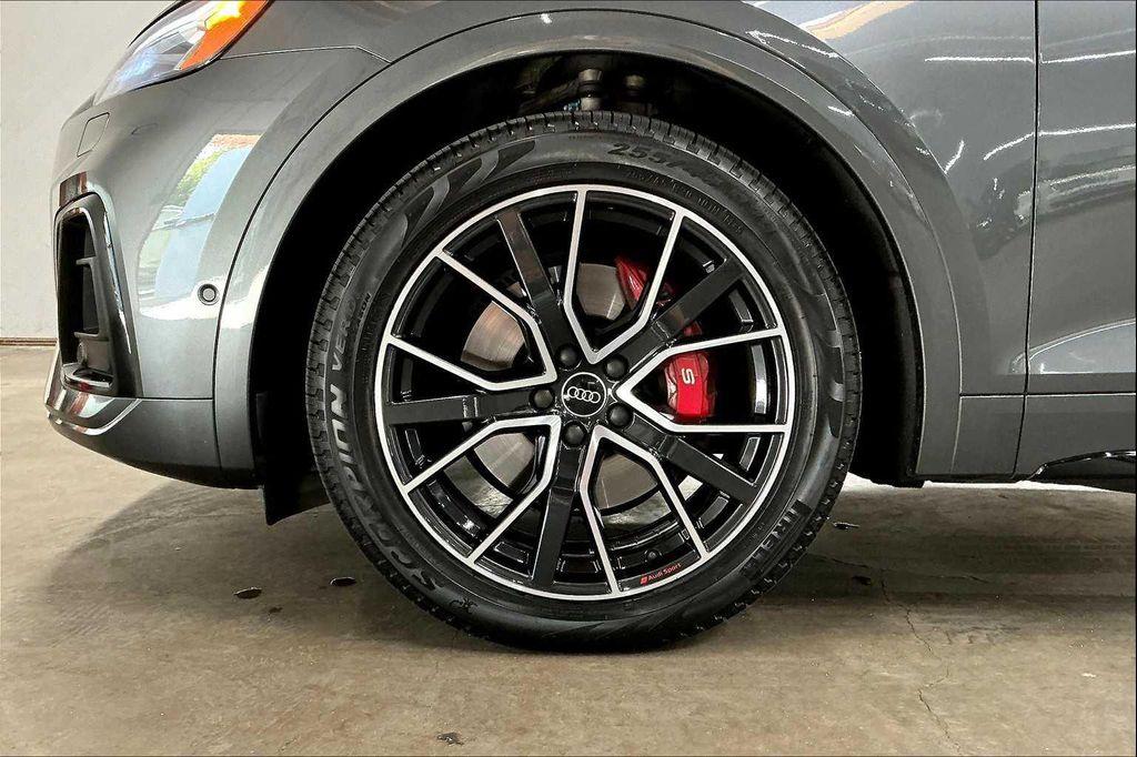 used 2022 Audi SQ5 car, priced at $43,037
