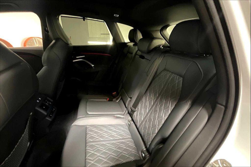new 2025 Audi SQ5 car, priced at $74,740