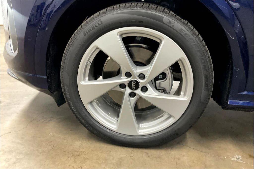 new 2025 Audi Q5 car, priced at $63,290