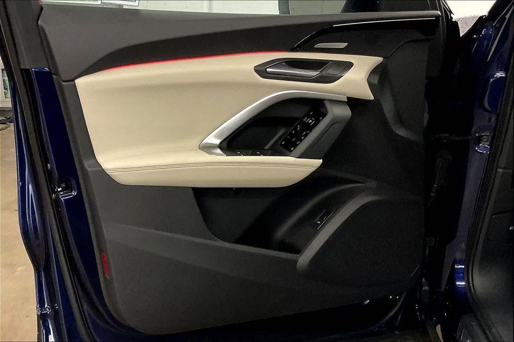 new 2025 Audi Q5 car, priced at $63,290