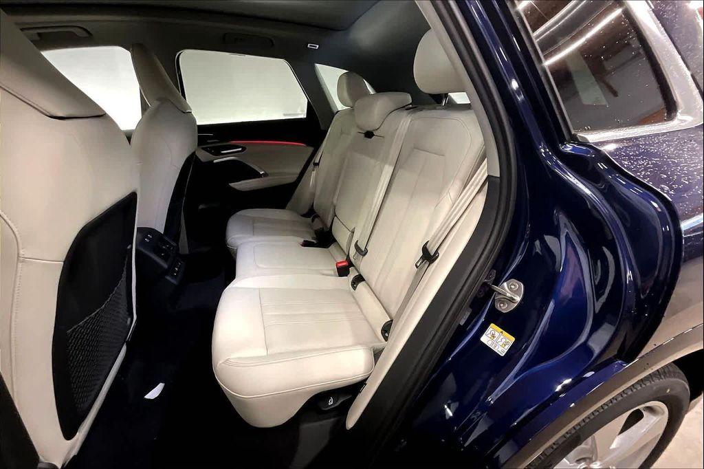 new 2025 Audi Q5 car, priced at $63,290