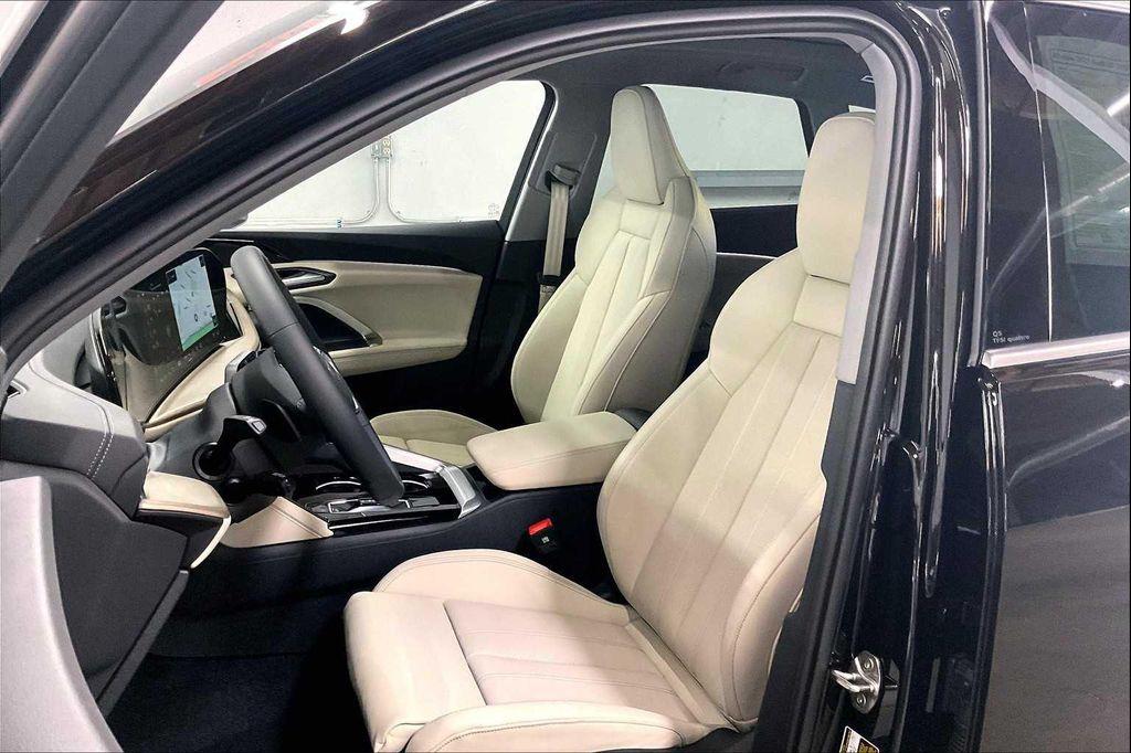 new 2025 Audi Q5 car, priced at $63,940