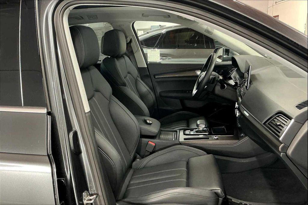 used 2024 Audi Q5 car, priced at $49,050