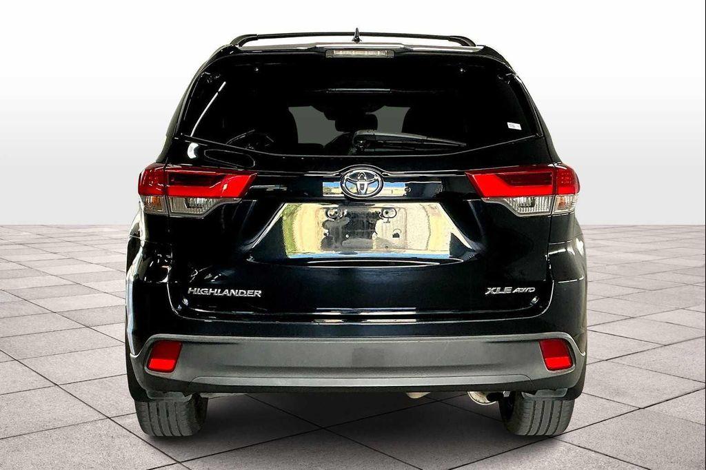 used 2018 Toyota Highlander car, priced at $23,991