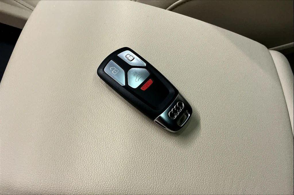 used 2025 Audi Q5 car, priced at $41,575