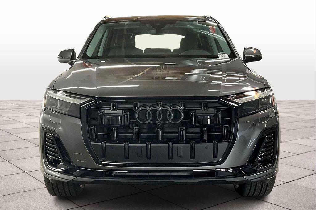new 2025 Audi Q7 car, priced at $69,440