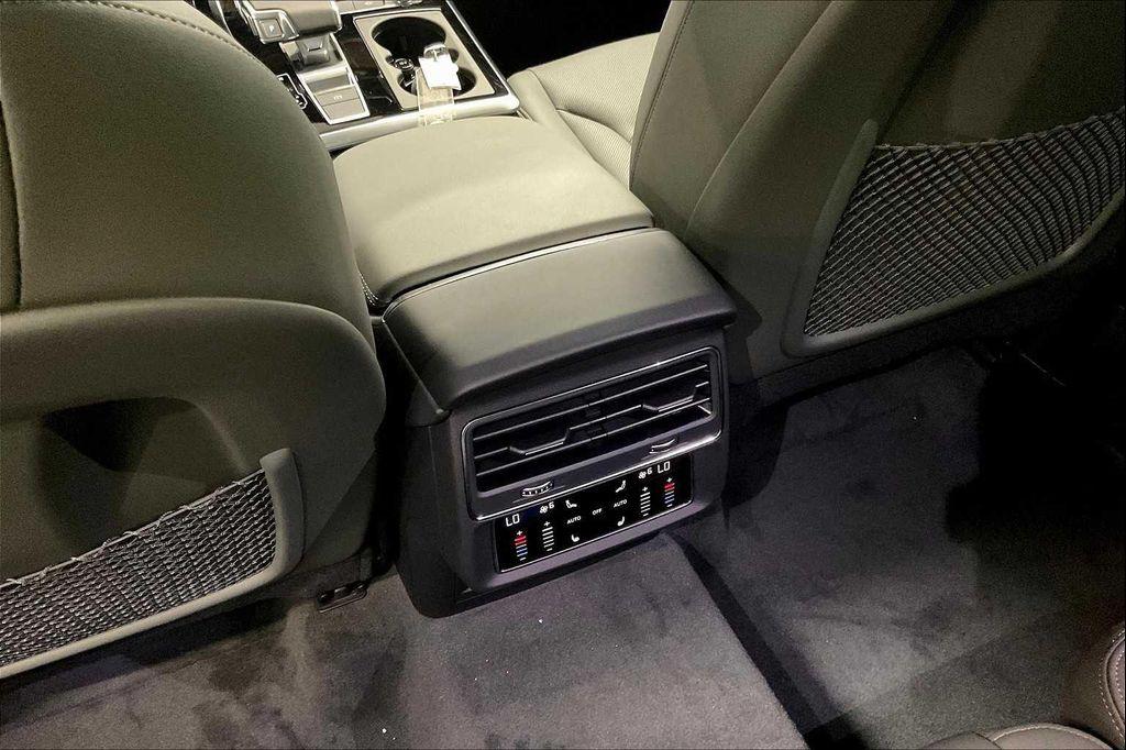 new 2025 Audi Q7 car, priced at $69,440