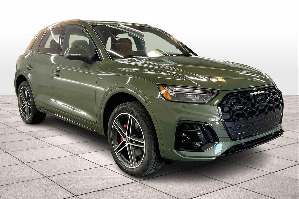 new 2025 Audi Q5 car, priced at $67,590