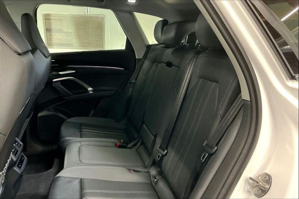 new 2025 Audi Q5 car, priced at $62,945
