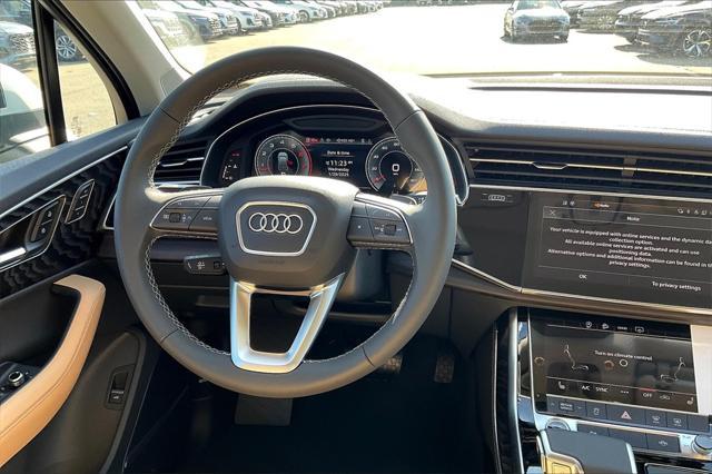 new 2025 Audi Q7 car, priced at $74,190