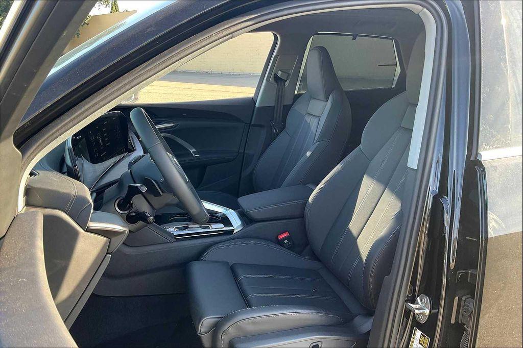 new 2025 Audi Q5 car, priced at $59,431