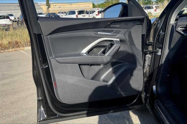 new 2025 Audi Q5 car, priced at $60,680