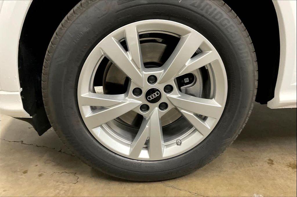new 2025 Audi Q5 car, priced at $54,945