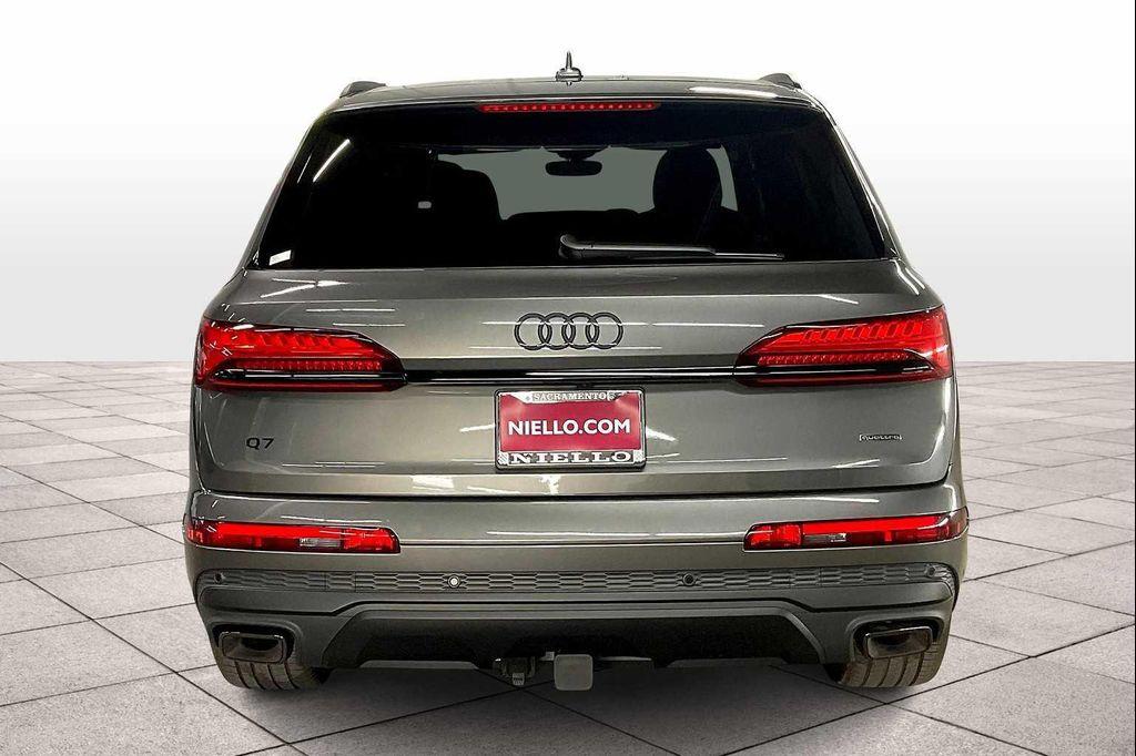 new 2025 Audi Q7 car, priced at $84,350