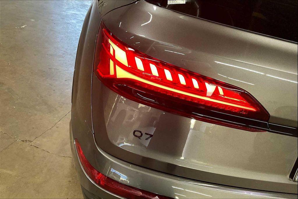 new 2025 Audi Q7 car, priced at $84,350