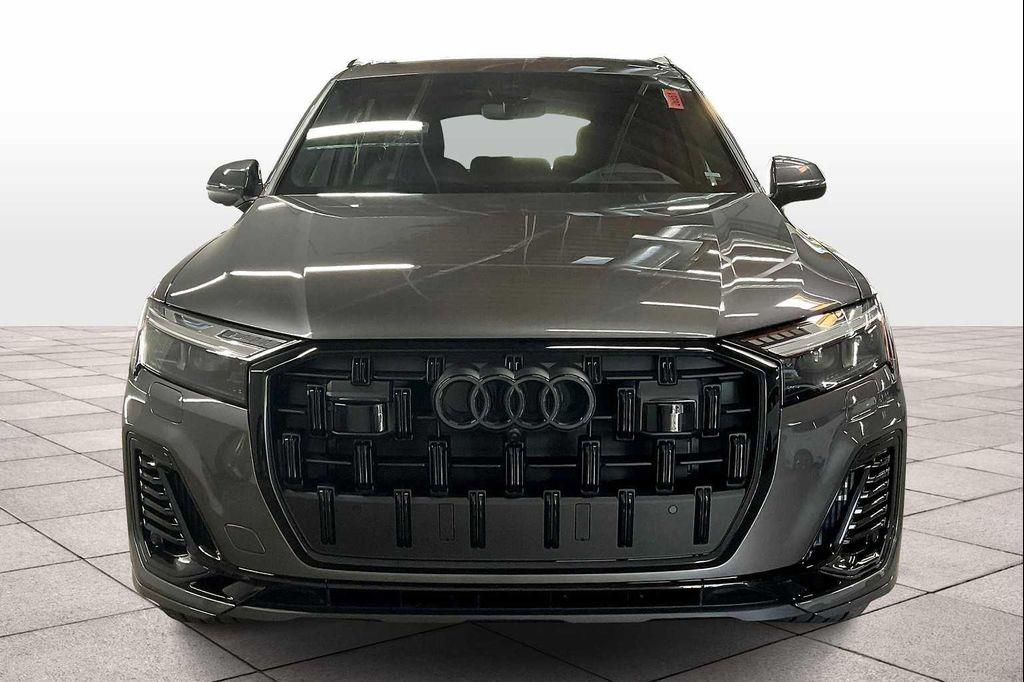 new 2025 Audi Q7 car, priced at $84,350