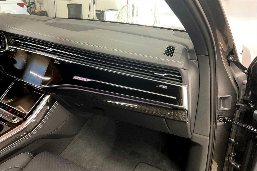 new 2025 Audi Q7 car, priced at $84,350
