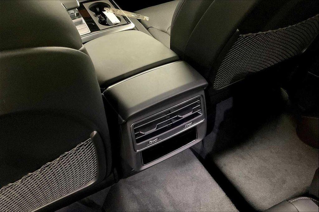new 2025 Audi Q7 car, priced at $84,350