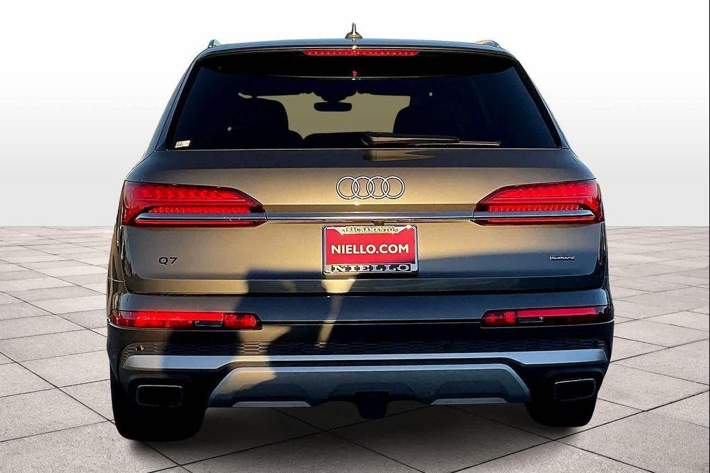 new 2025 Audi Q7 car, priced at $88,210