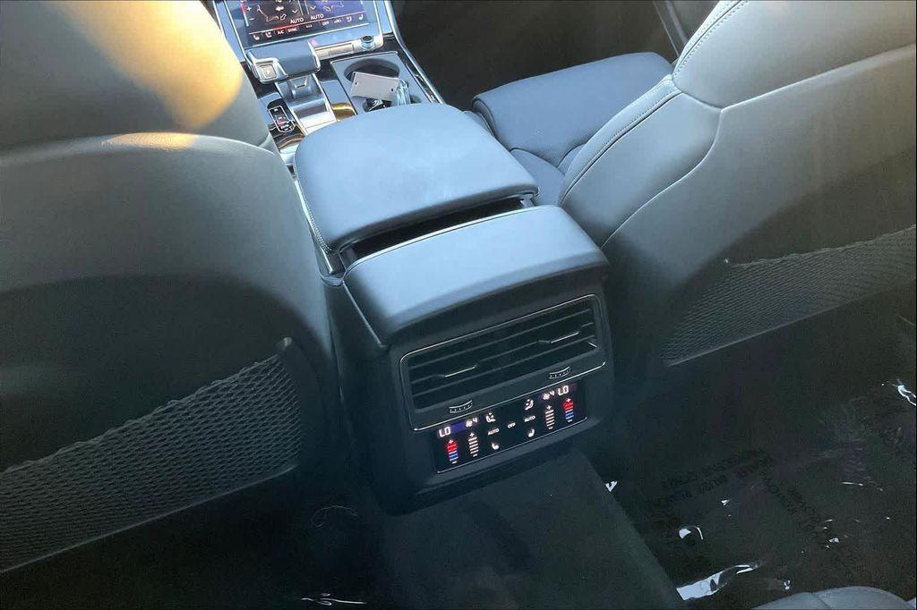 new 2025 Audi Q7 car, priced at $88,210