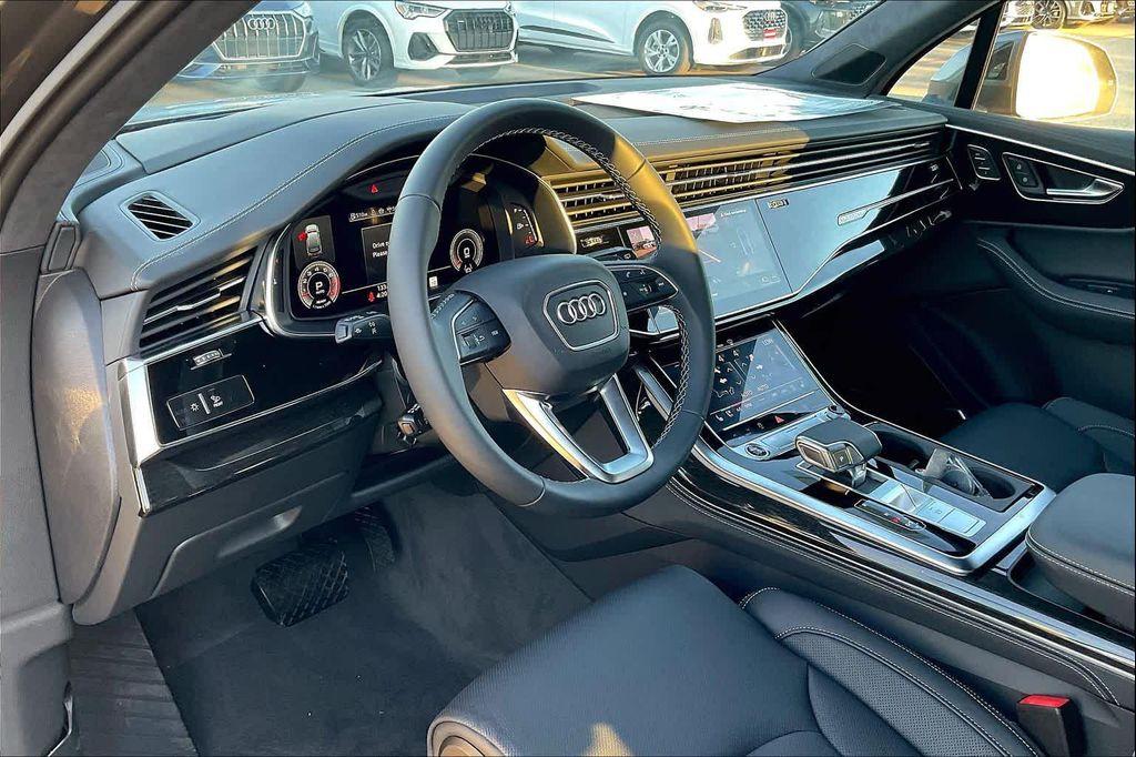 new 2025 Audi Q7 car, priced at $88,210