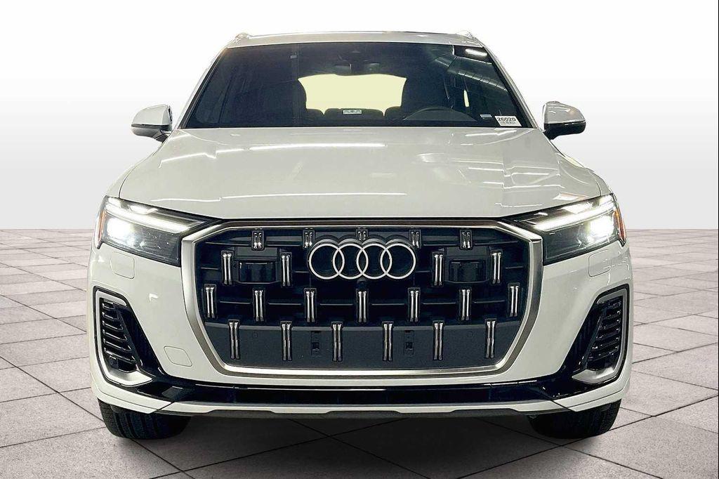 used 2025 Audi Q7 car, priced at $60,428