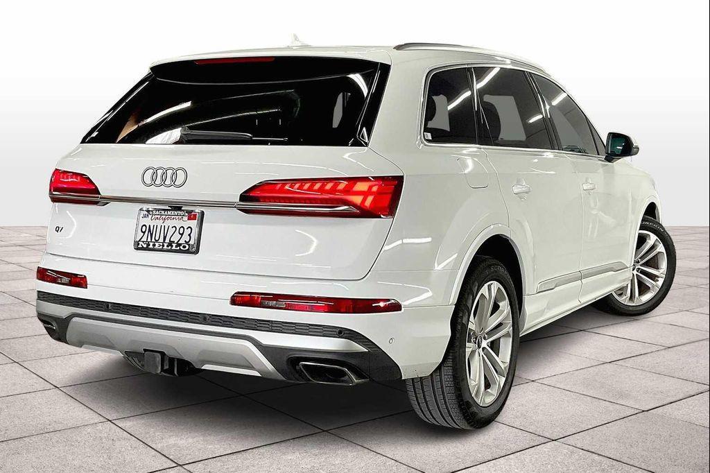 used 2025 Audi Q7 car, priced at $60,428