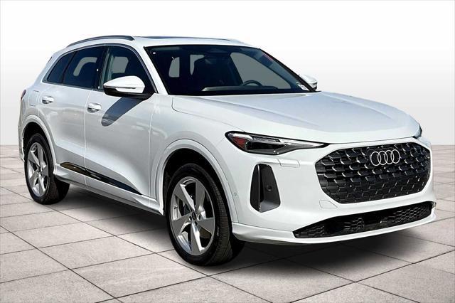 new 2025 Audi Q5 car, priced at $60,680