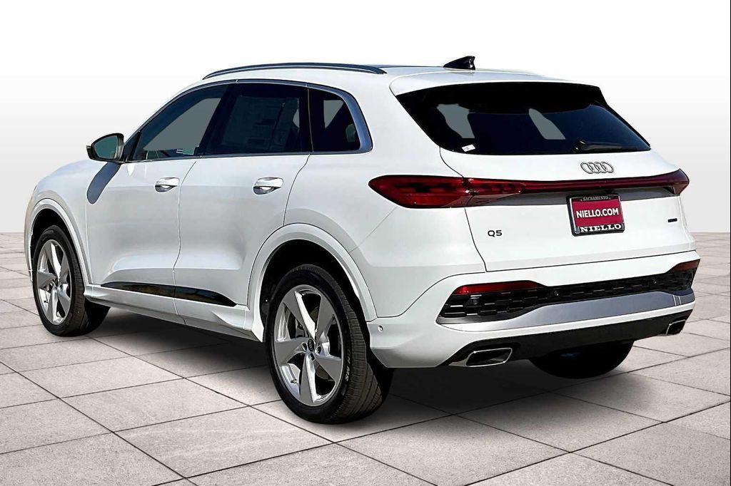 new 2025 Audi Q5 car, priced at $58,931