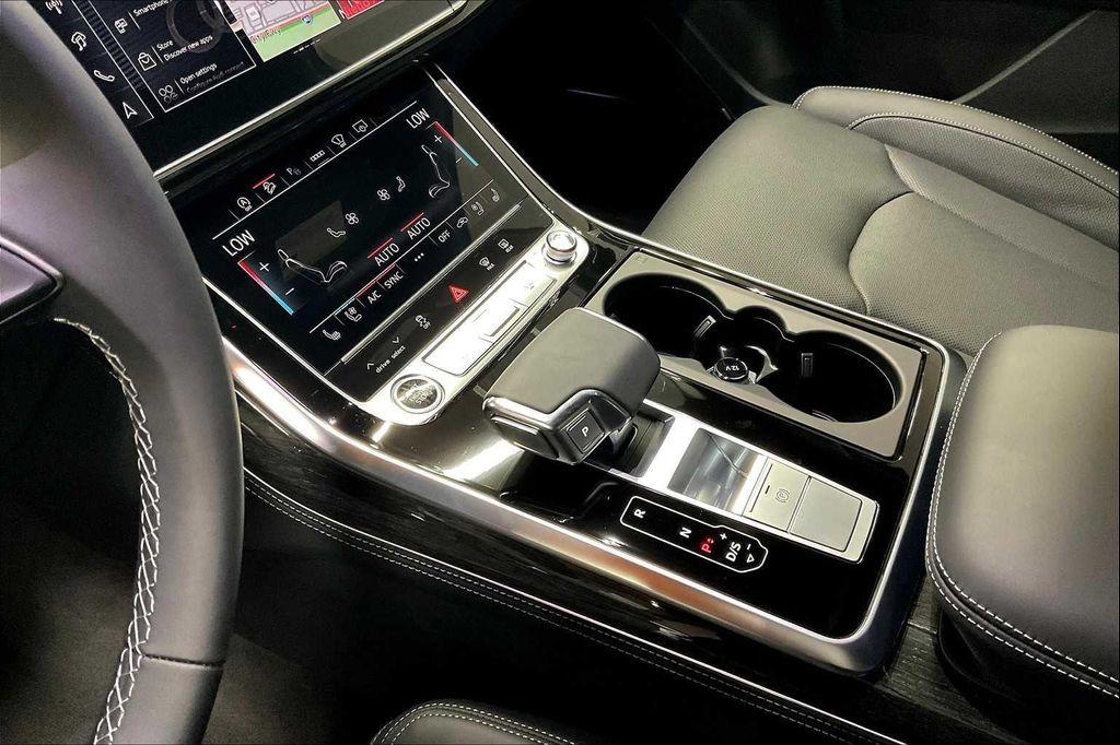new 2025 Audi Q7 car, priced at $84,350