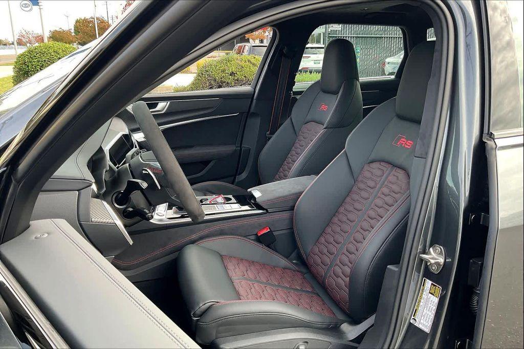new 2026 Audi RS 6 Avant car, priced at $154,365