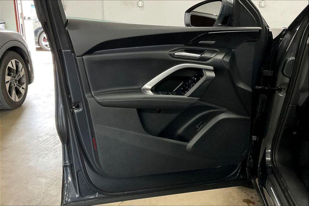 new 2025 Audi Q5 car, priced at $59,910