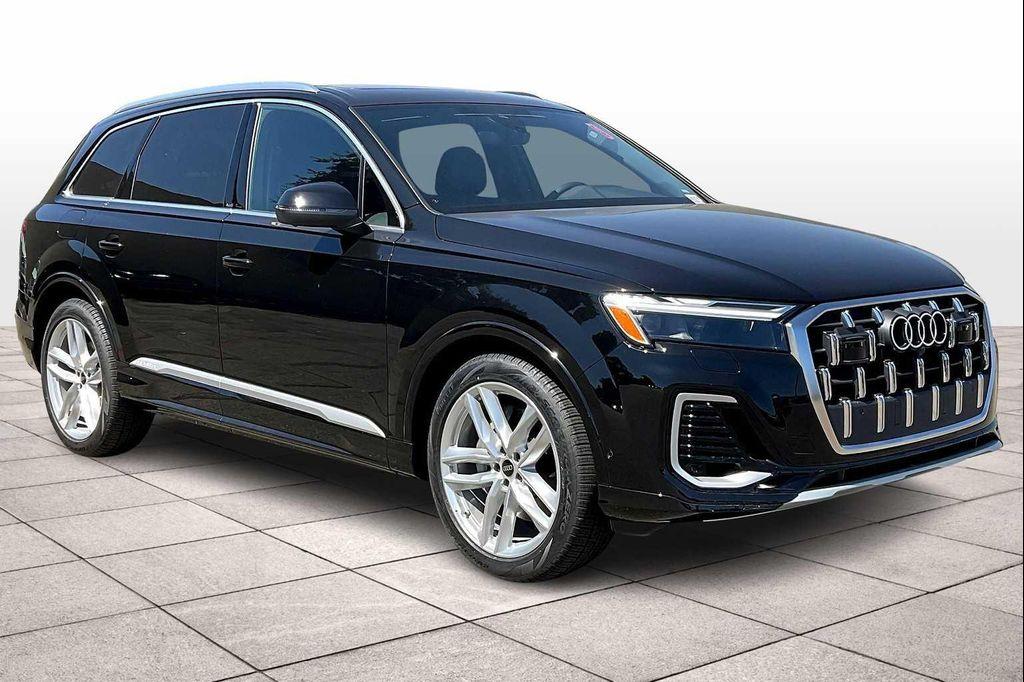 new 2025 Audi Q7 car, priced at $75,055