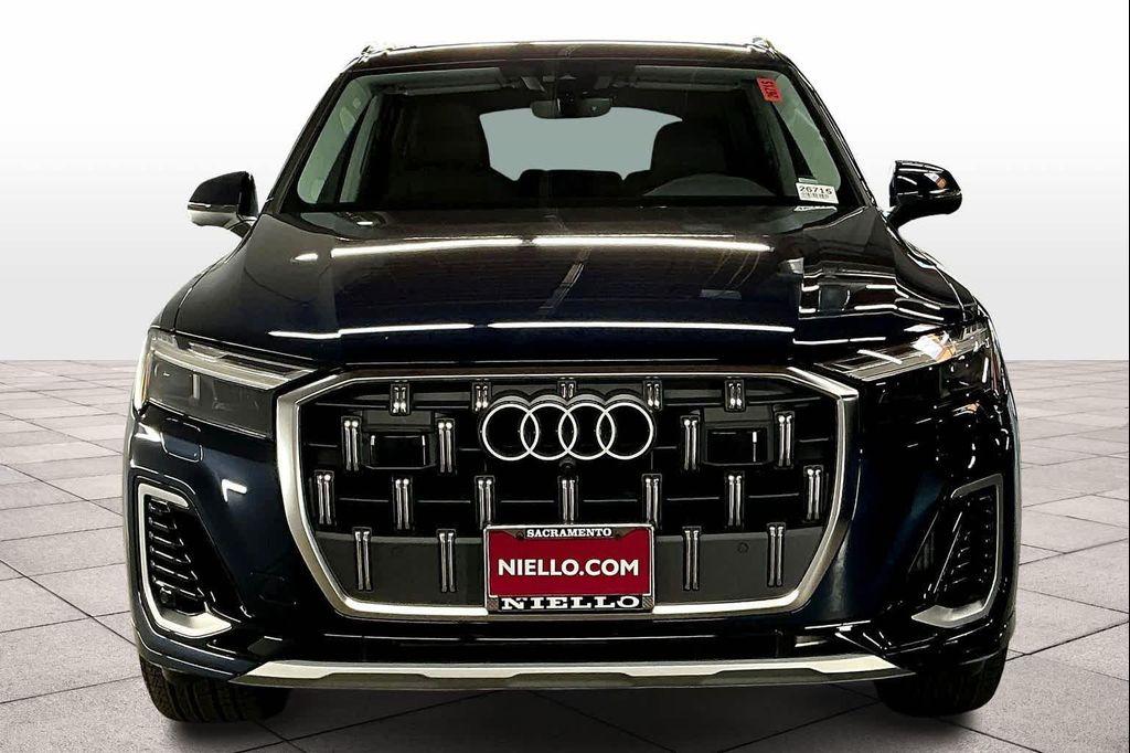 new 2025 Audi Q7 car, priced at $75,350