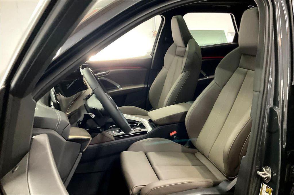 new 2025 Audi Q5 car, priced at $64,340
