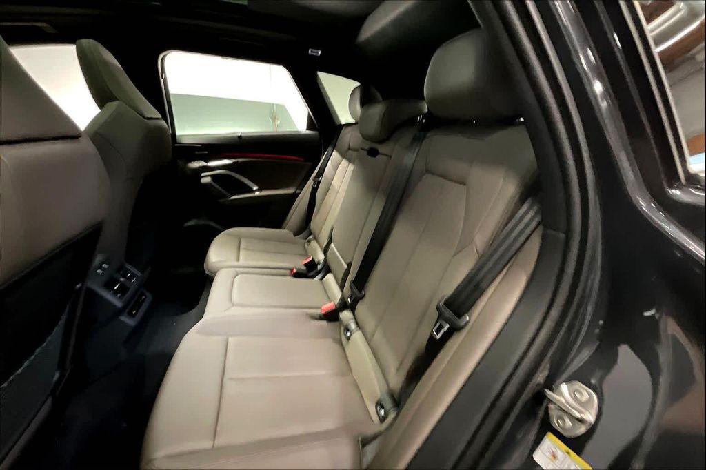 new 2025 Audi Q5 car, priced at $64,340