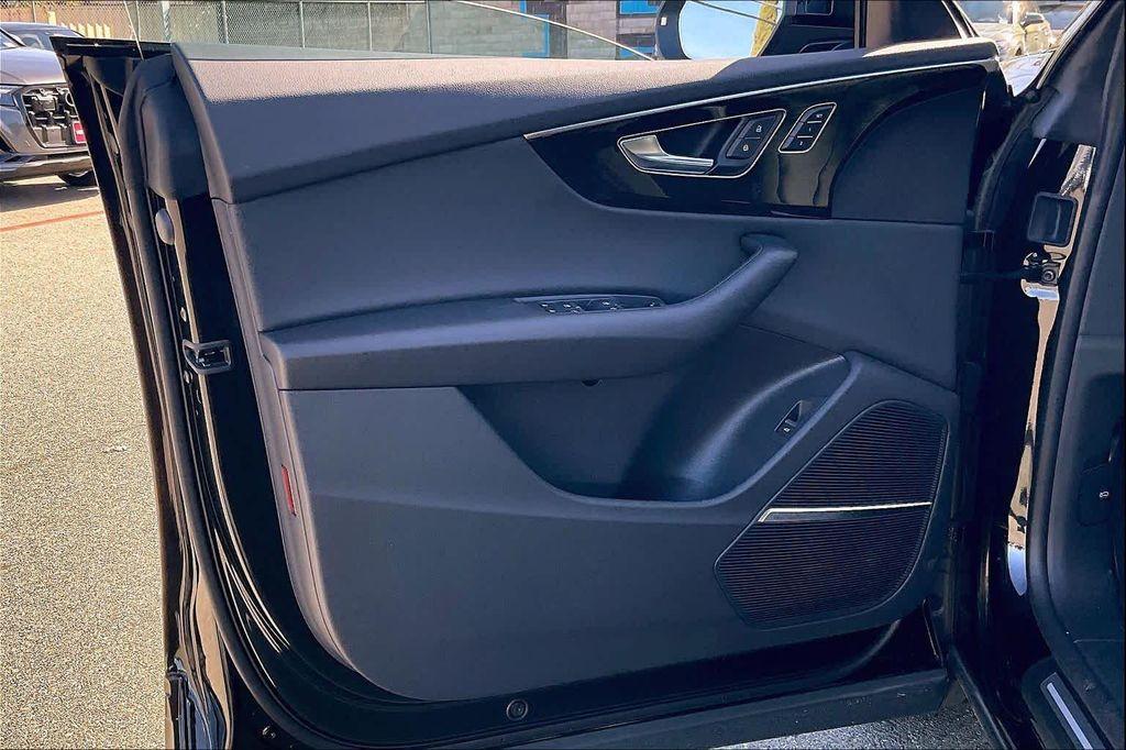 new 2026 Audi Q8 car, priced at $81,200