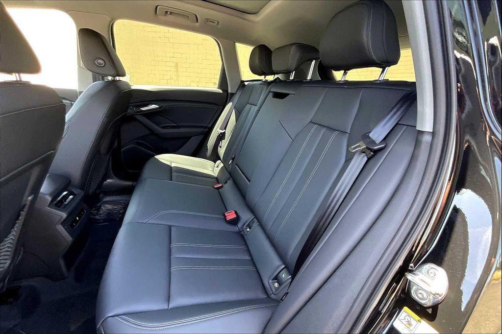 new 2025 Audi Q6 e-tron car, priced at $69,675