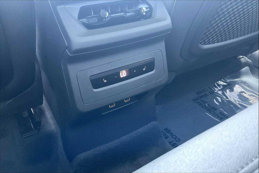 new 2025 Audi Q6 e-tron car, priced at $69,675