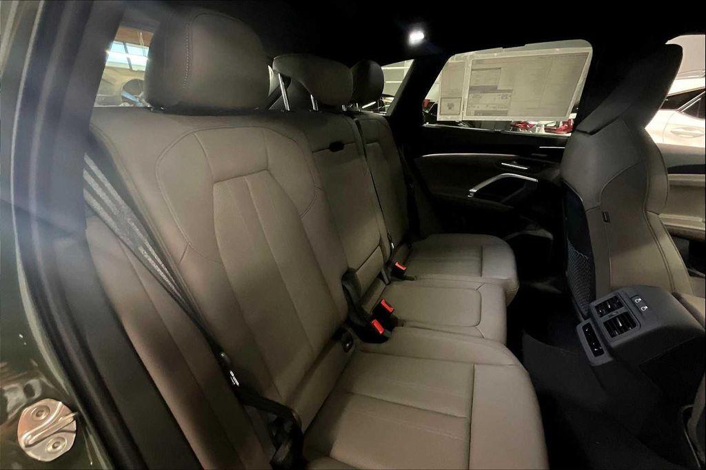 new 2025 Audi Q5 car, priced at $64,340